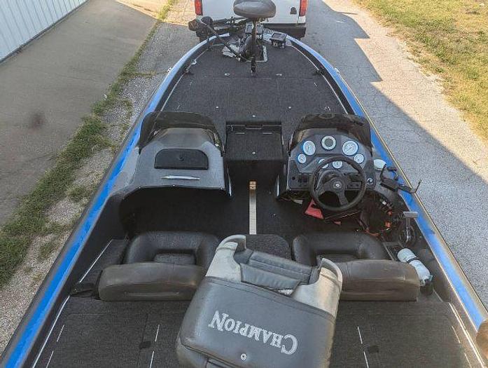 Used 2000 Champion 193