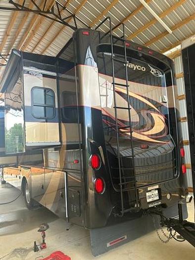 Used 2016 Jayco Seneca 37 TS