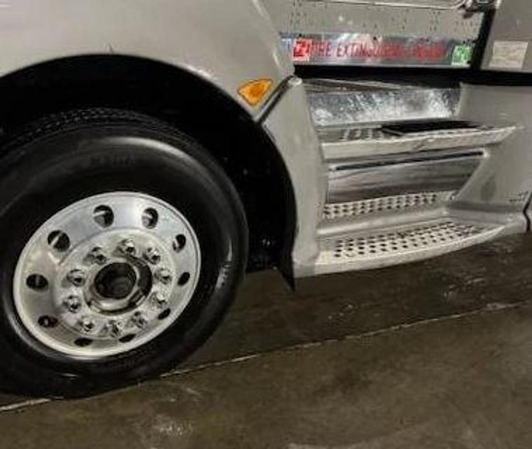 Used 2012 Kenworth T660