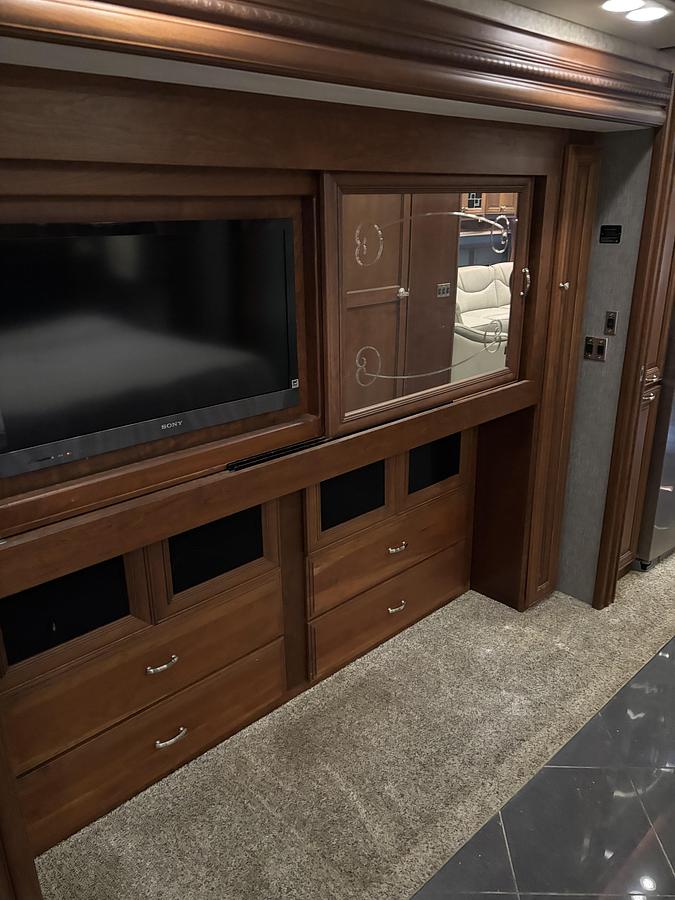 Used 2013 American Coach American Revolution 38S Class A Motorhome