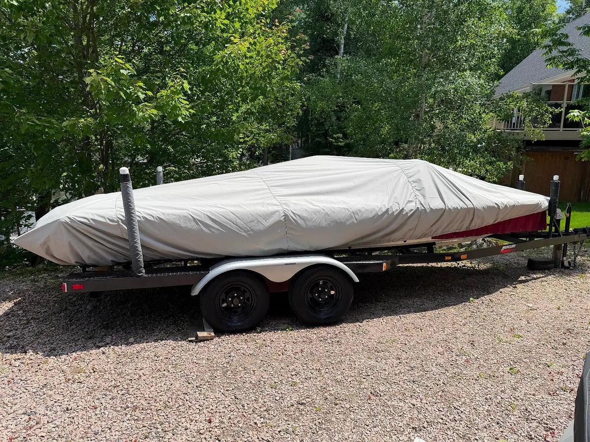 Used 1990 Sanger Ski Boat