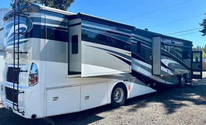 Used 2018 Tiffin Phaeton 40QKH