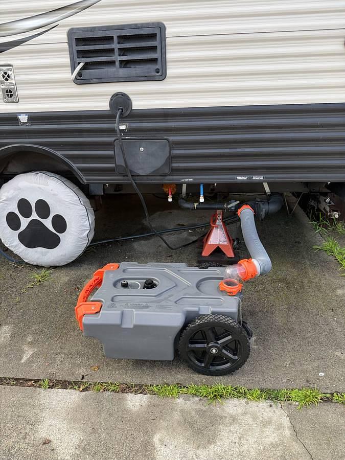 Used 2017 Coachman Clipper Ultra-Lite model 17FB