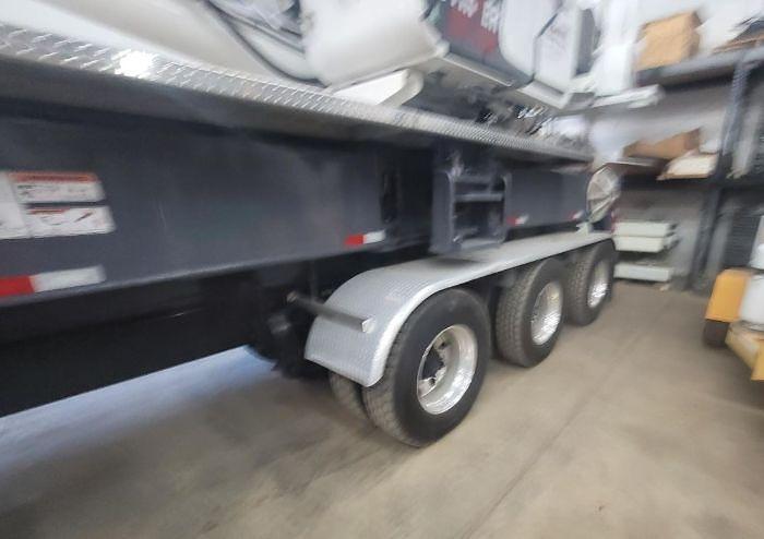 Used 2022 Load King Stinger 80-160 Mounted on a 2022 Freightliner 122SD
