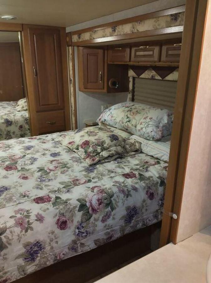Used 2001 Holiday Rambler Ambassador Class A Motorhome