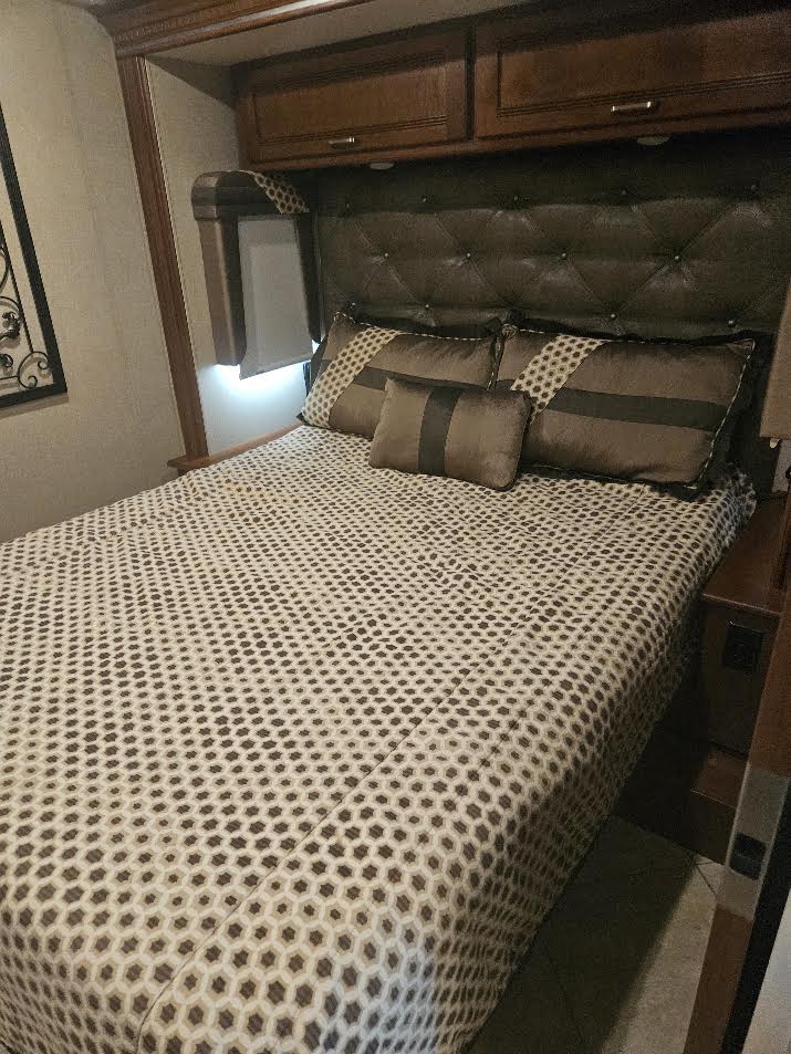 Used 2015 Winnebago Forza 38R