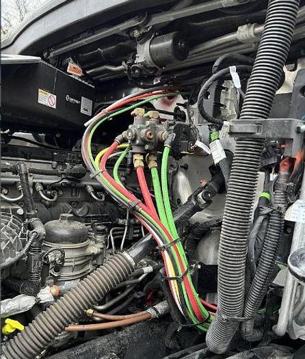 Used 2024 Freightliner CASCADIA 126