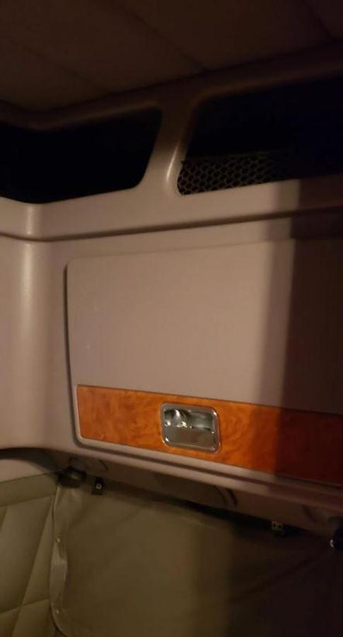 Used 2007 Peterbilt 379 EXHD Sleeper Semi Truck