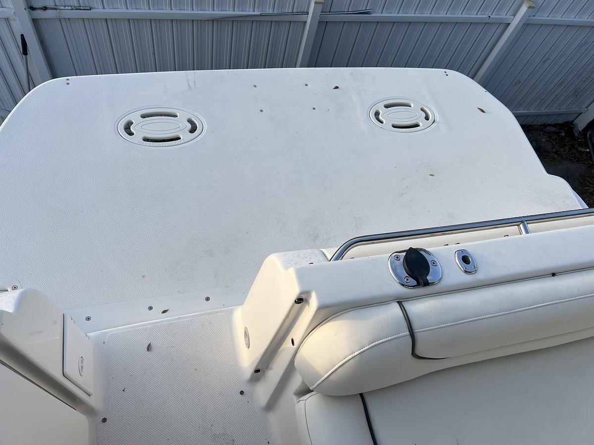 Used 2004 Maxum 3100 SE with Trailer