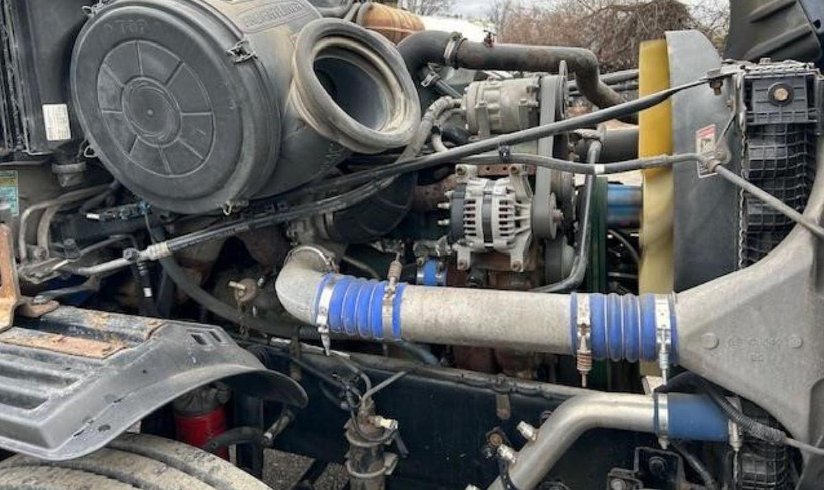 Used 2018 Freightliner Columbia 120