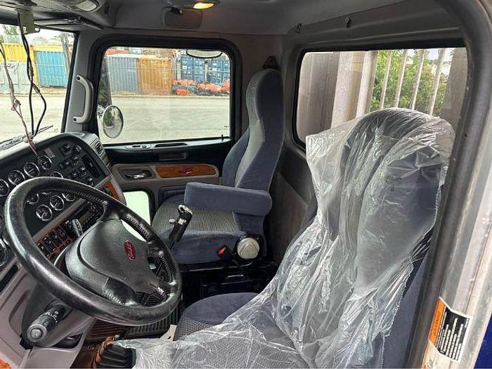 Used 2011 Peterbilt 389