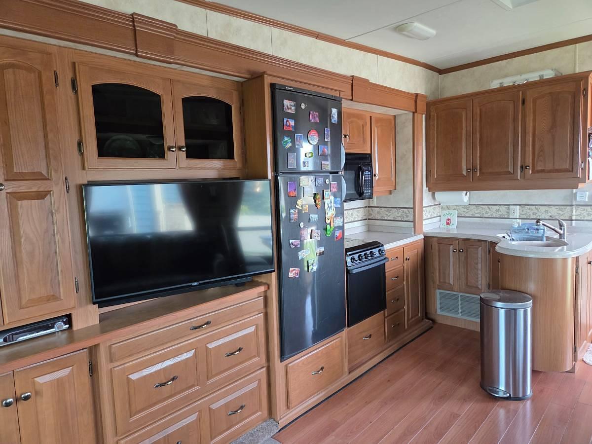 Used 2009 Glendale Titanium 30E35SA