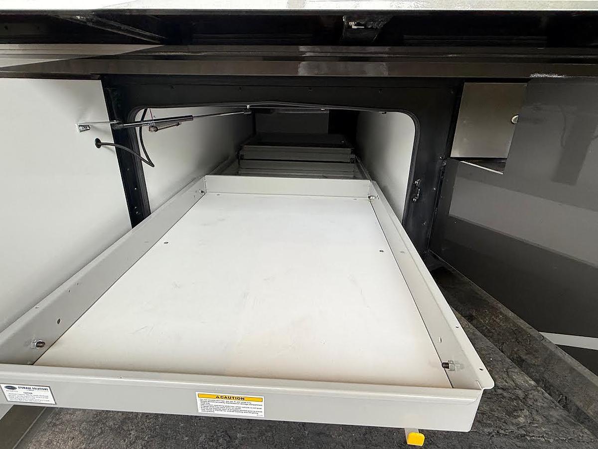 Used 2022 American Coach American Dream 39RK