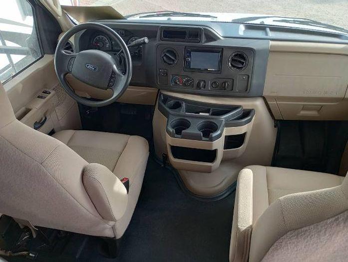 Used 2018 Forest River Sunseeker 2850SLE