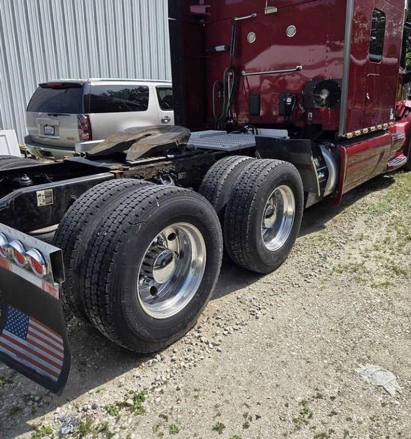 Used 2019 PETERBILT 579