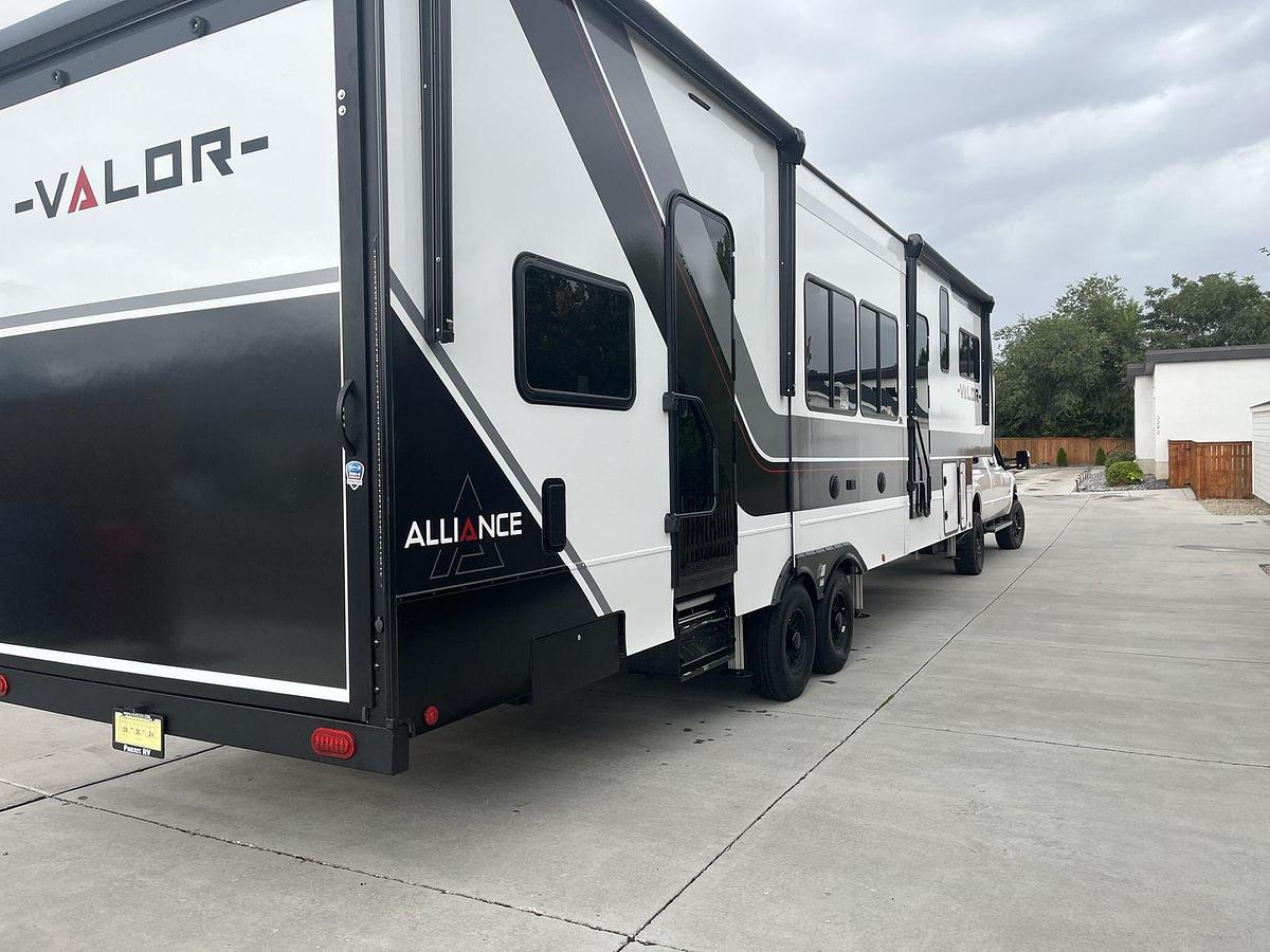 Used 2024 Alliance Valor 36V11