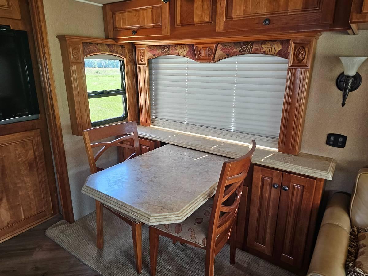 Used 2009 Monaco Dynasty 45 Stafford Iv