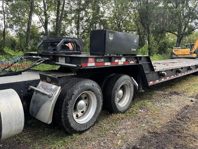 Used 2013 Mack Pinnacle CHU613
