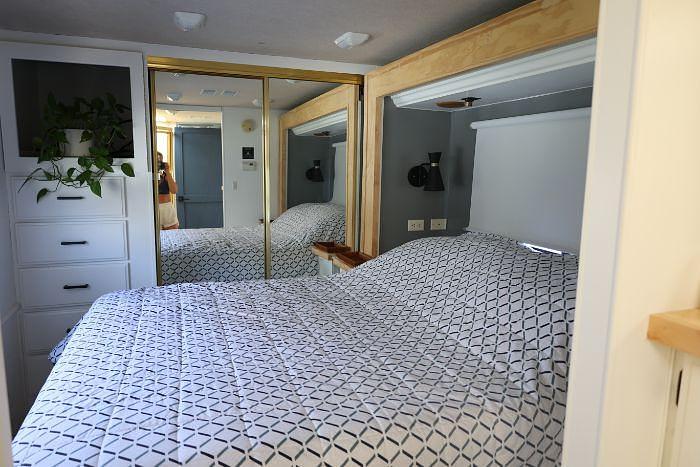 Used 2002 Fleetwood Discovery 37U