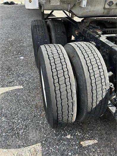 Used 2019 Freightliner Cascadia 125