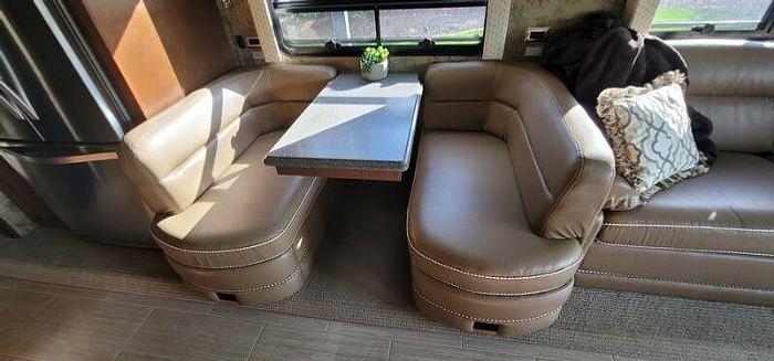 Used 2017 Newmar Ventana 3709