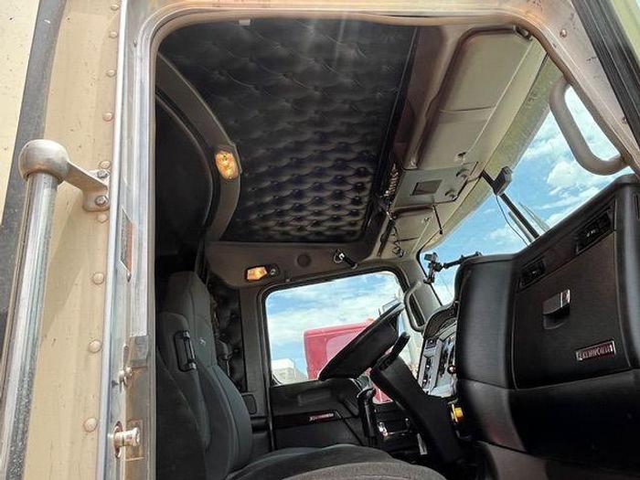 Used 2013 KENWORTH T800