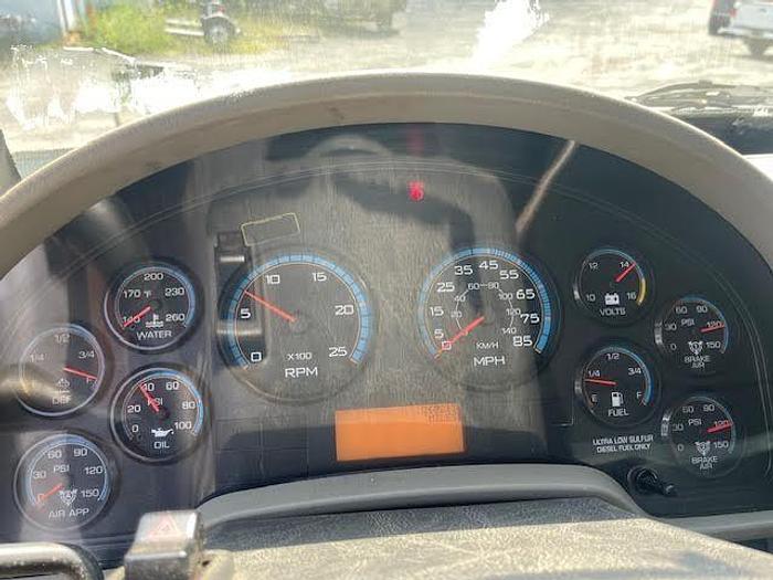 Used 2014 INTERNATIONAL 8600 Dump Truck