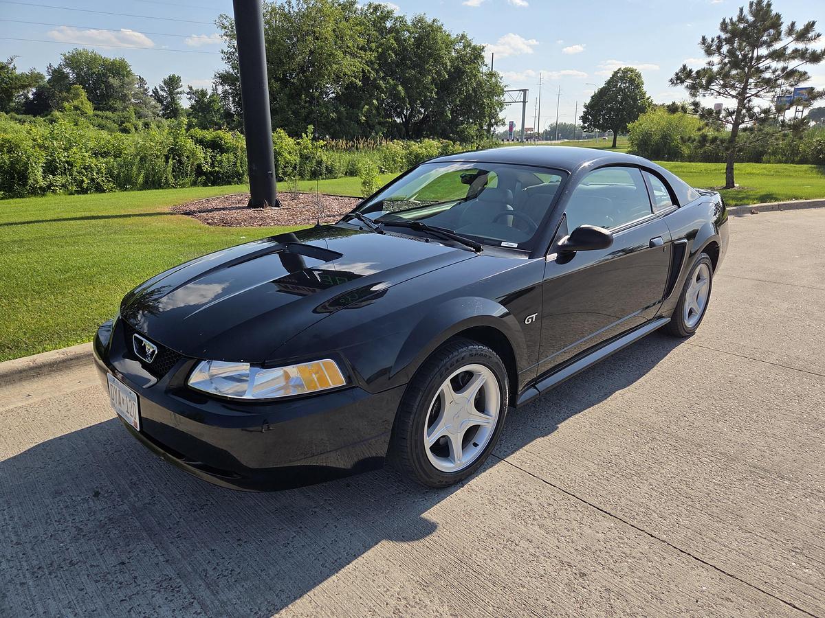 Used 2000 Ford Mustang GT