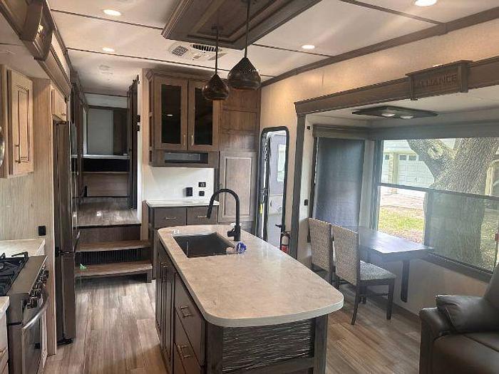 Used 2022 Alliance RV Paradigm 340RL