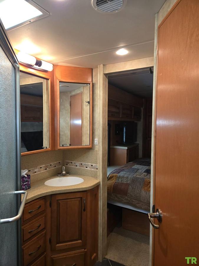 Used 2010 Newmar Dutch Star 4010 | 40' Class A Diesel Pusher | 4 Slides | Sleeps 6 | 77,000 Miles