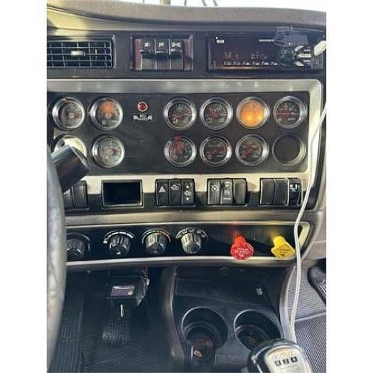 Used 2015 KENWORTH T800 Dump Truck