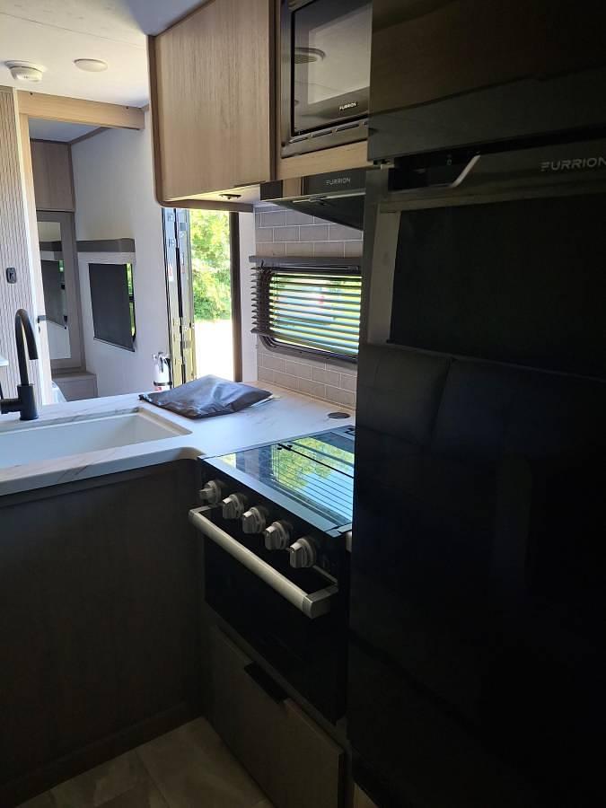 Used 2025 Keystone Kodiak trailer