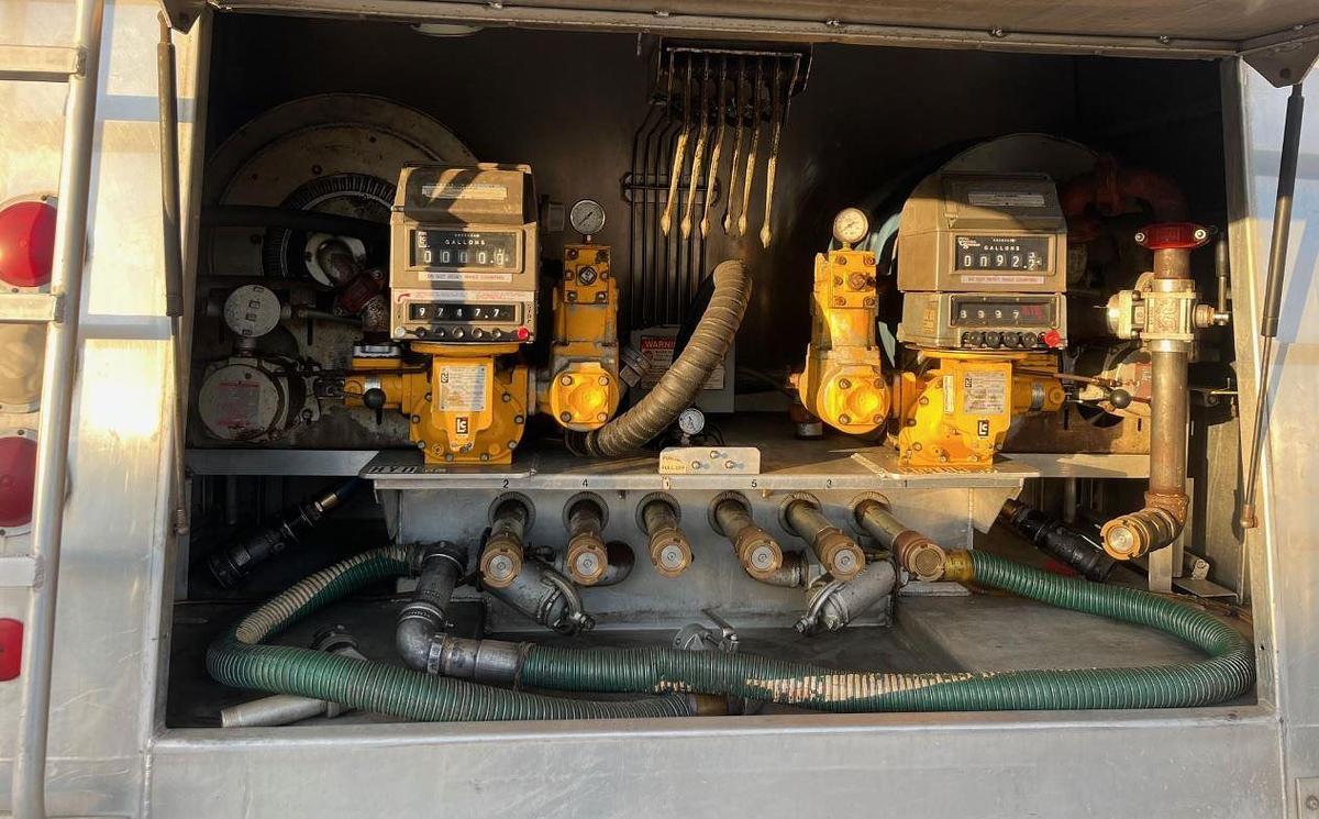 Used 2000 Kenworth T300