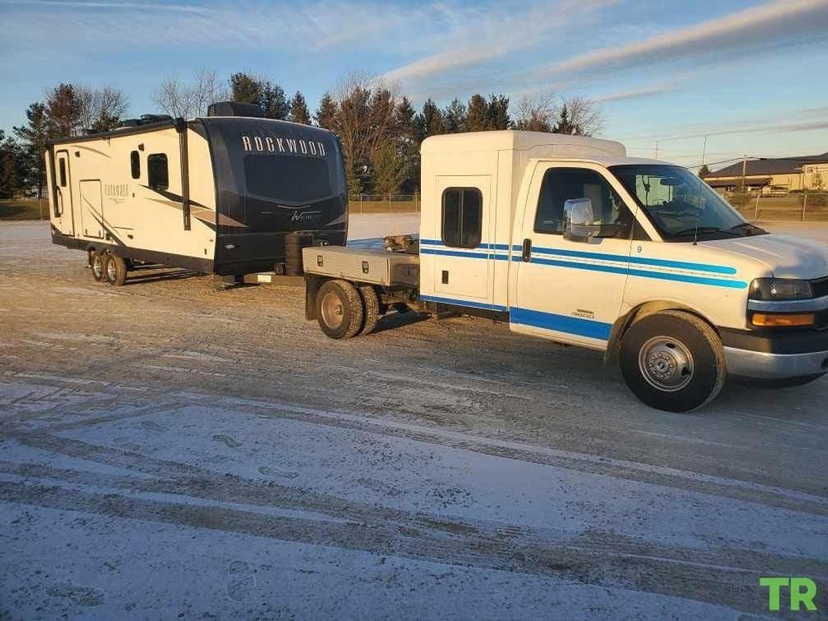Used 2013 Chevy Express 4500 2wd 6.6L LGH Duramax Diesel Transporter