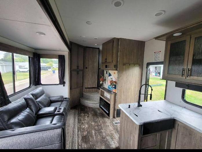 Used 2022 Forest River Cherokee Wolf Pack 315PACK12 and 2019 KTM 250 XC-W