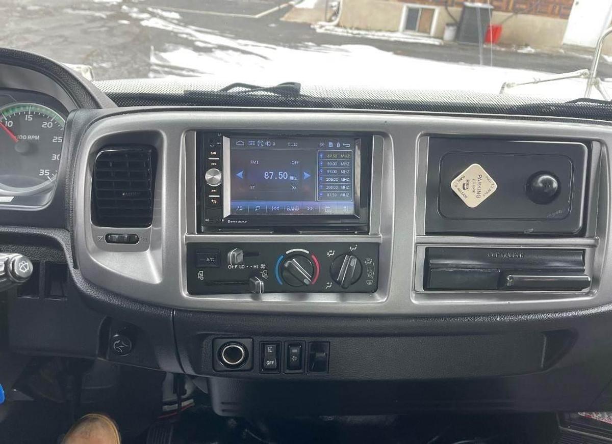 Used 2013 Hino 338 Box Truck