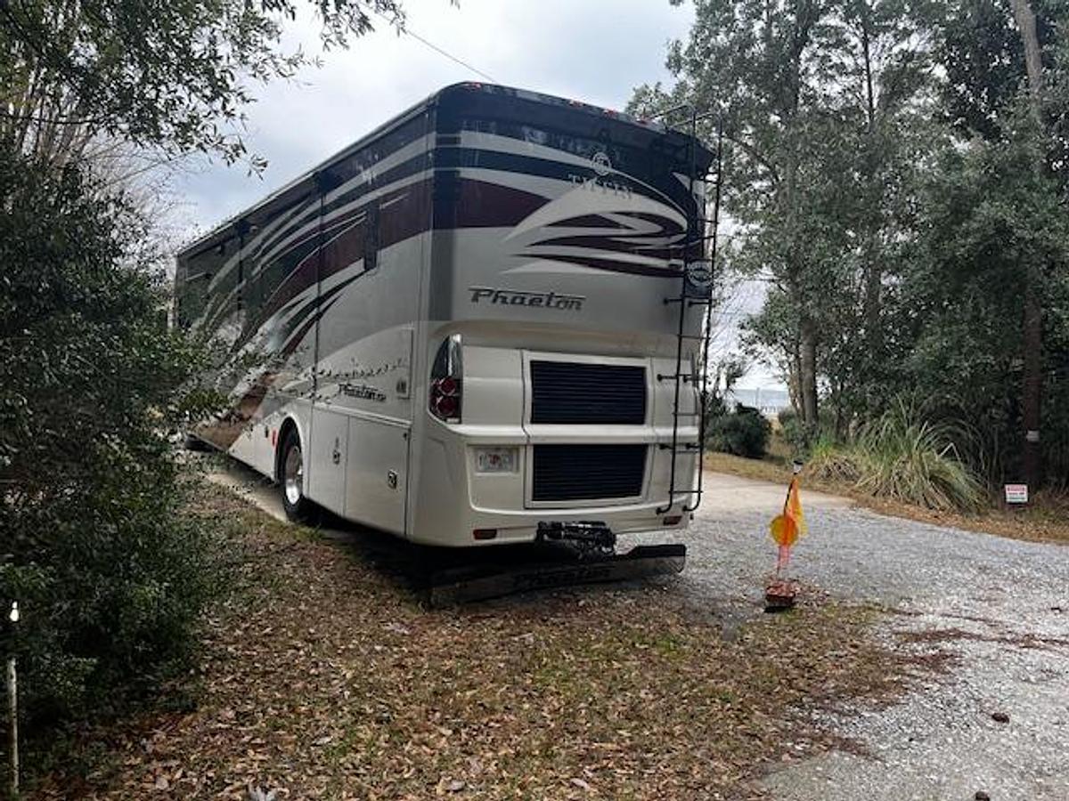 Used 2017 Tiffin Motorhome Phaeton 40IH 41' Class A Motorhome