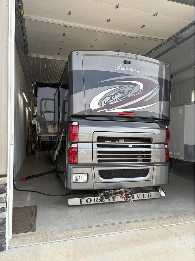Used 2019 Forest River Berkshire XL 40D