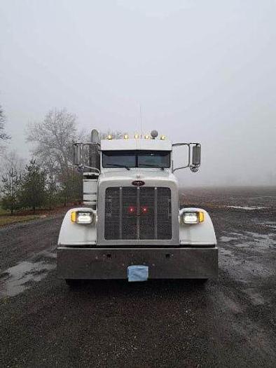 Used 2009 Peterbilt 367