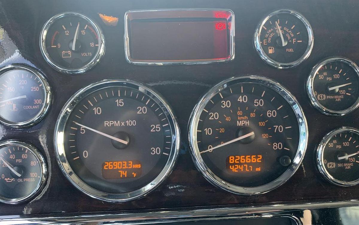 Used 2019 PETERBILT 389