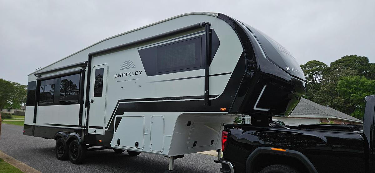 Used 2024 Brinkley Z2900