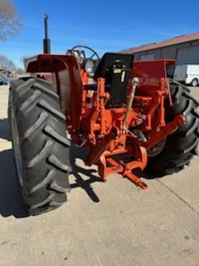 Used 1970 ALLIS-CHALMERS 170 Tractor