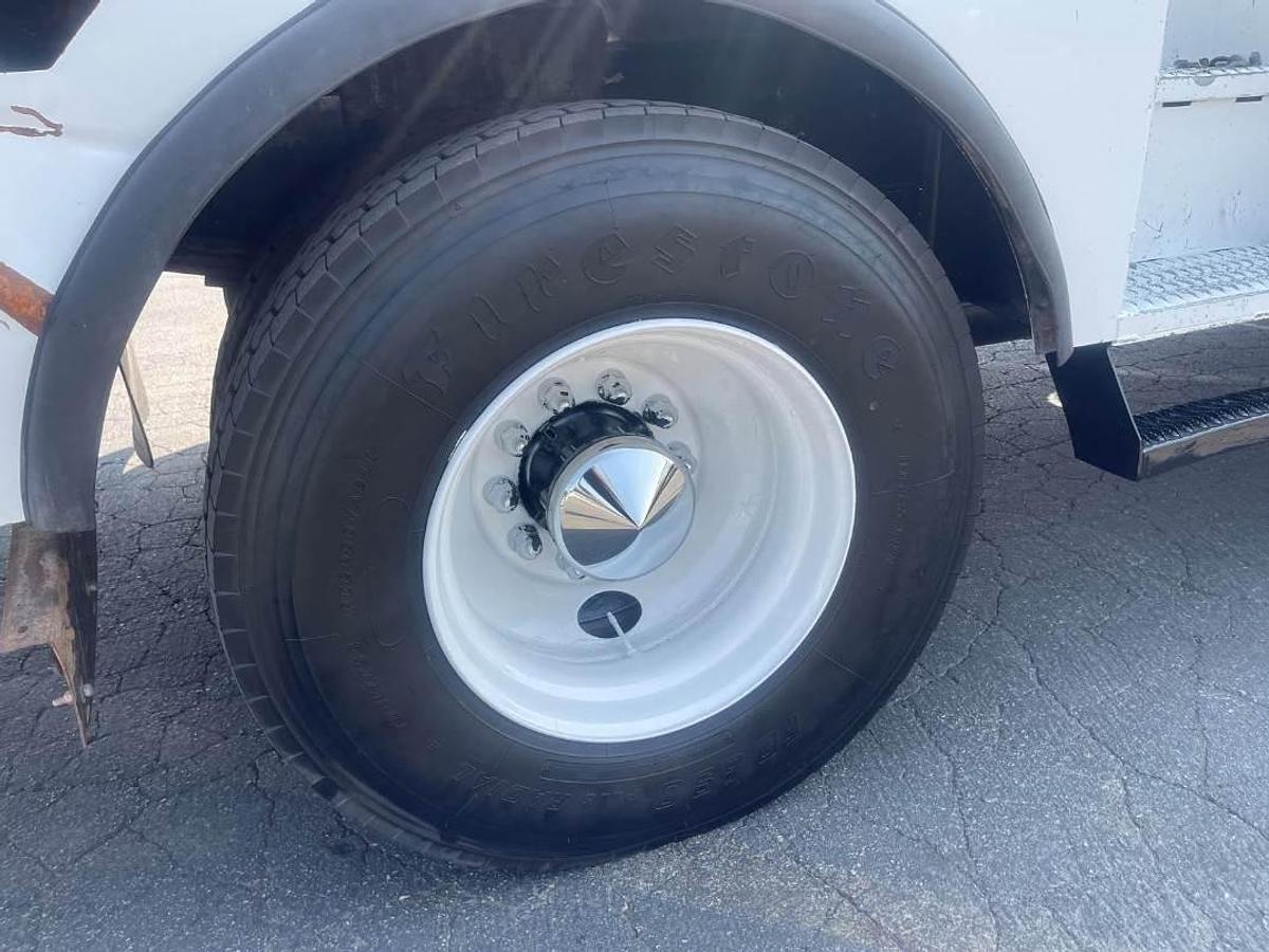 Used 2015 Freightliner M2 106 4x4 Boom