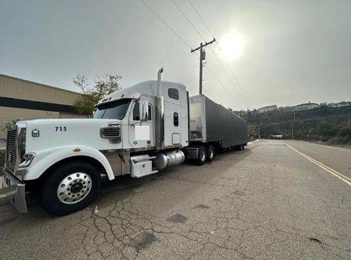 Used 2016 Freightliner CORONADO 132
