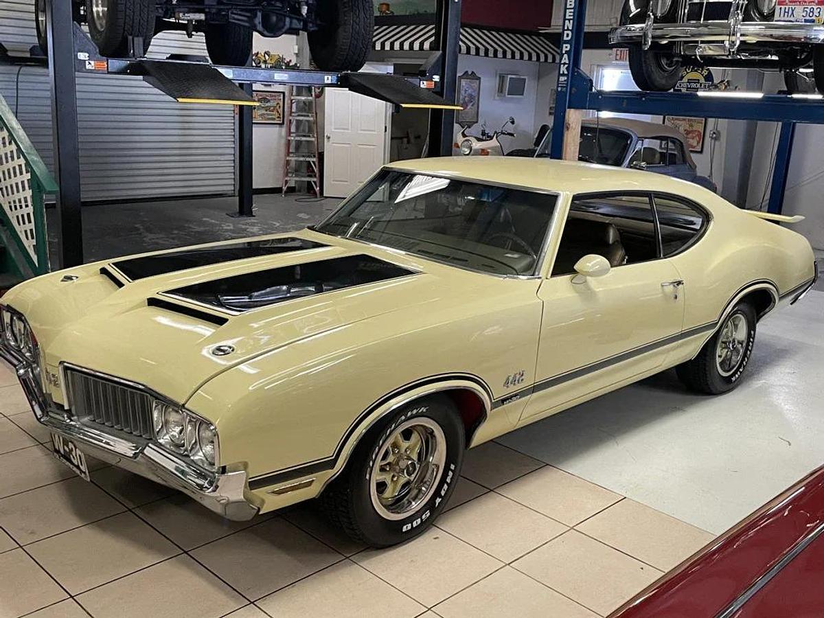 Used 1970 Oldsmobile Cutlass 442 Tribute