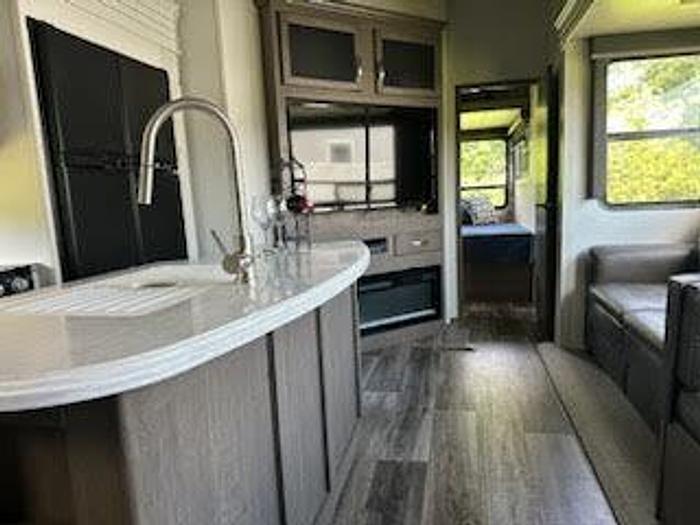 Used 2021 Keystone Cougar 364BHL