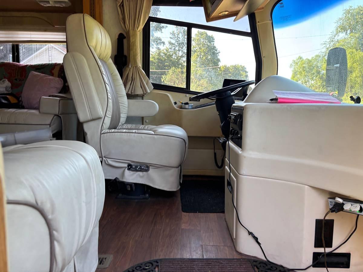 Used 1999 Holiday Rambler Endeavor Class A Motorhome