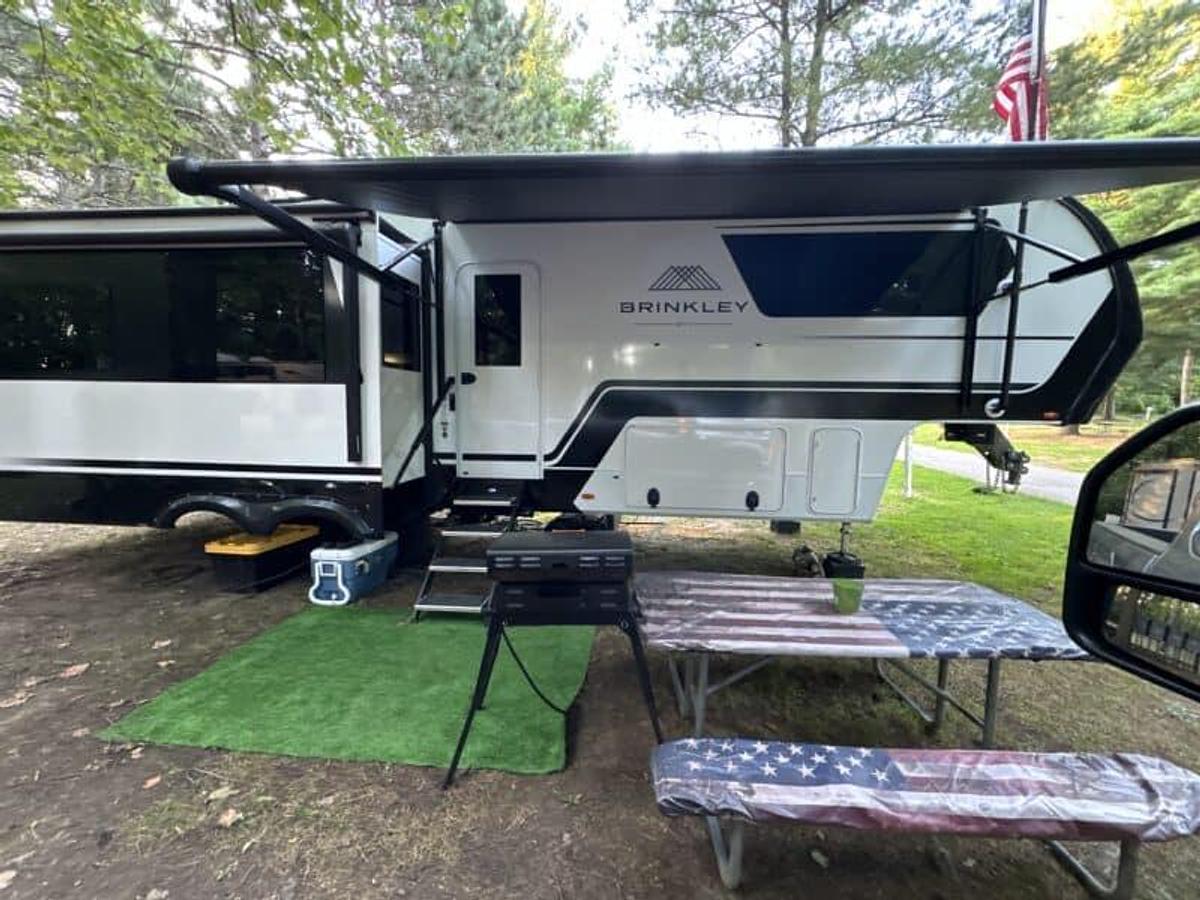 Used 2024 Brinkley Z3100