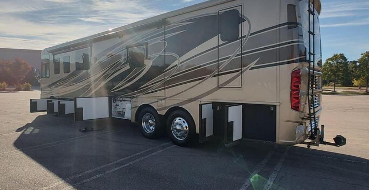 Used 2018 Newmar Ventana 4369