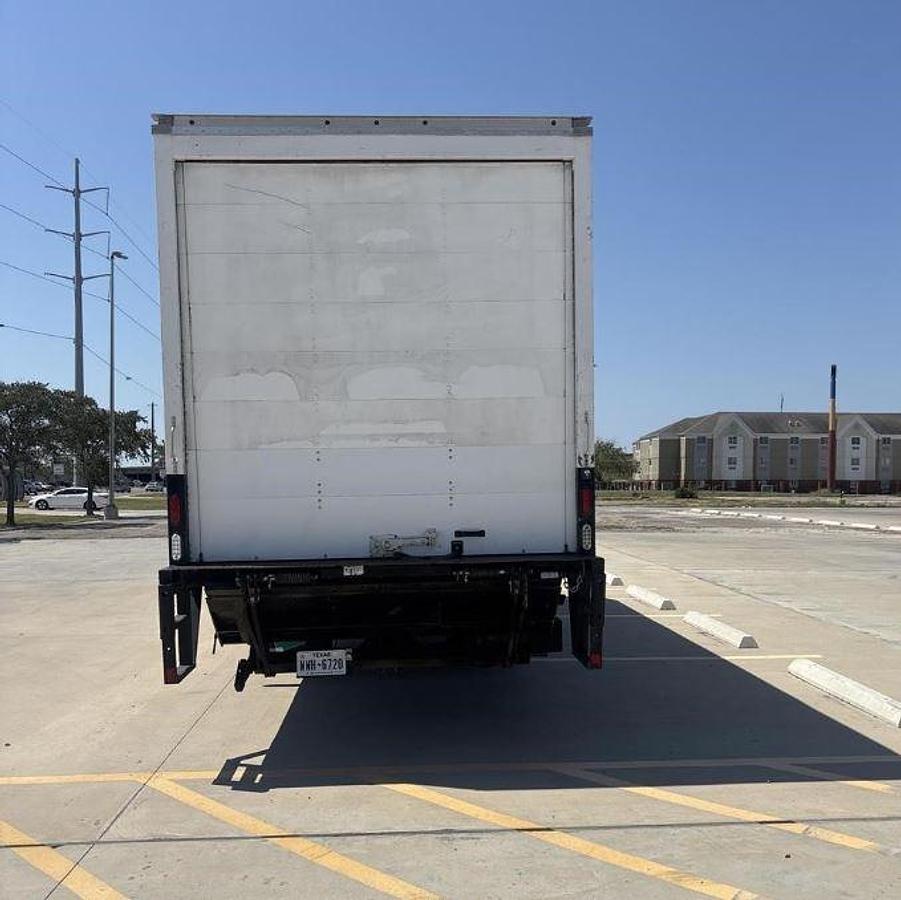 Used 2020 INTERNATIONAL MV Box Truck
